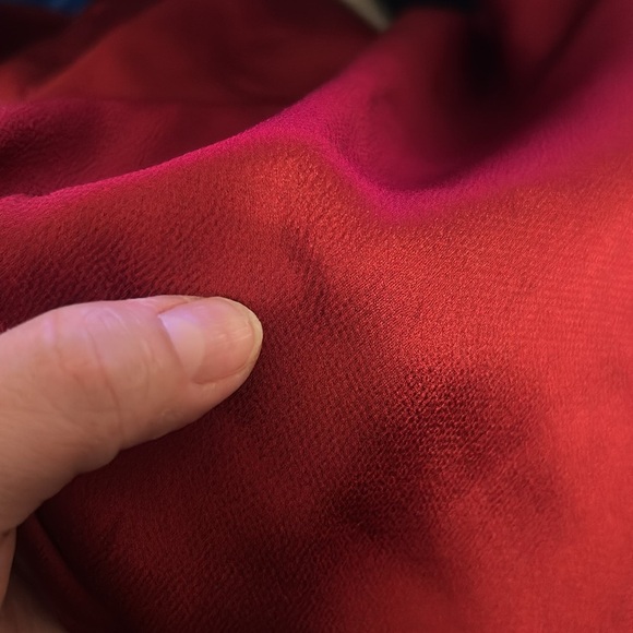 Vince Camuto Red Satin Ruffle Neckline Classic Career Long Sleeve Top Size 1X - Picture 7 of 7